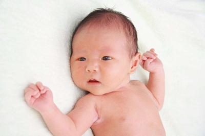 供卵试管婴儿移植后肚子胀是怎么回事？